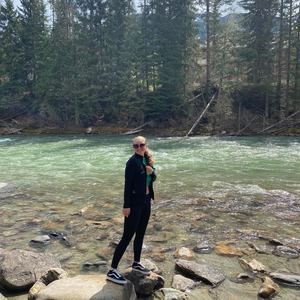 Meet your Posher, Tia